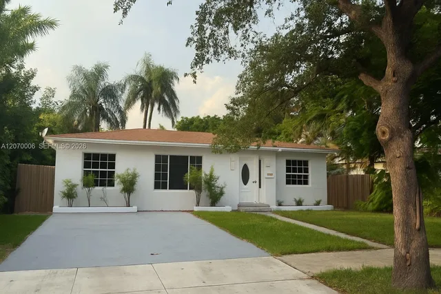 3-bedroom home at 1931 Mayo Street, Hollywood