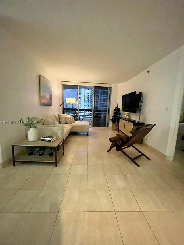 2-bedroom home at 3600 Mystic Pointe Drive #1010, Aventura