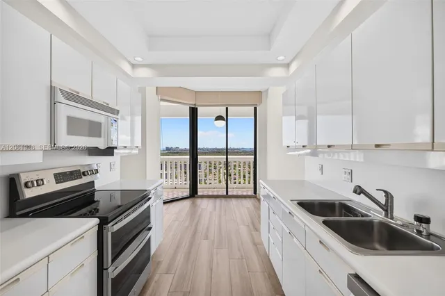 2-bedroom home at 2000 Island Boulevard #3008, Aventura