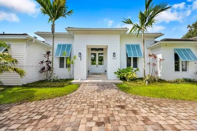 6-bedroom home at 7840 SW 133rd Terrace, Pinecrest