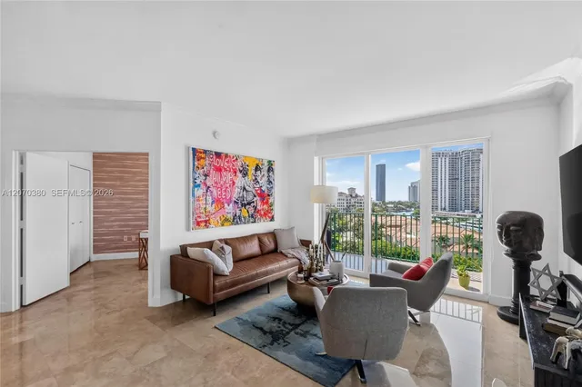 3-bedroom home at 19900 E Country Club Drive #805, Aventura