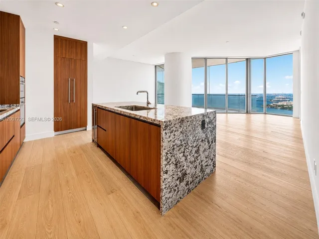 3-bedroom home at 175 25 Road #3303, Miami