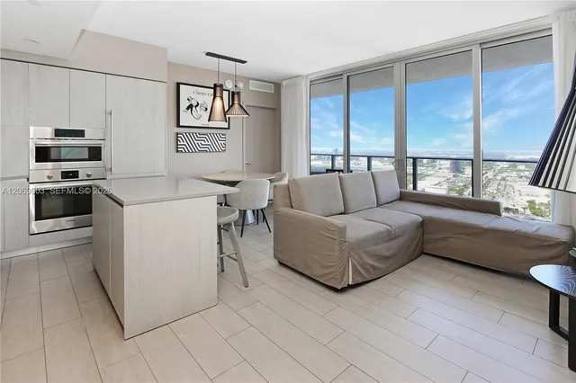 3-bedroom rental at 4010 S Ocean Drive #T4004, Hollywood