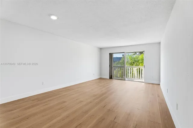2-bedroom rental at 15205 NE 6th Avenue #D305, Miami