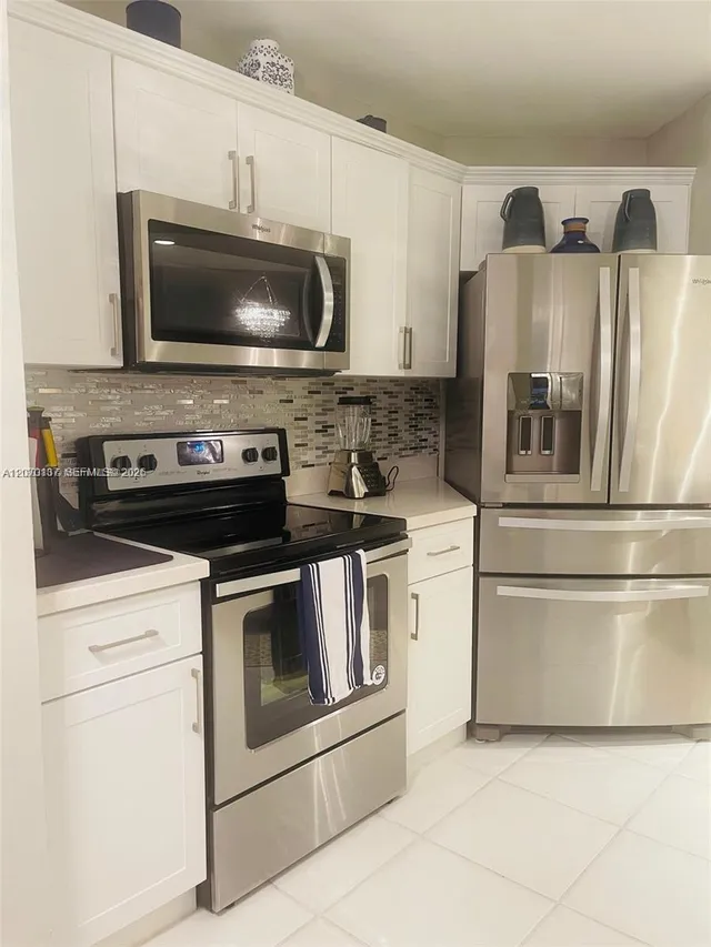 3-bedroom rental at 10551 W Broward Boulevard #111, Plantation