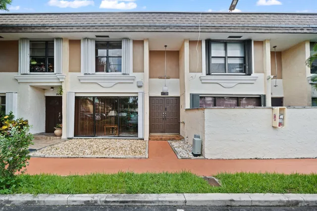 2-bedroom home at 16470 NE 27TH Place #35, North Miami Beach