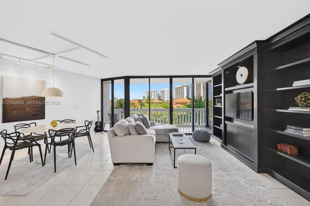2-bedroom home at 1000 Island Boulevard #405, Aventura
