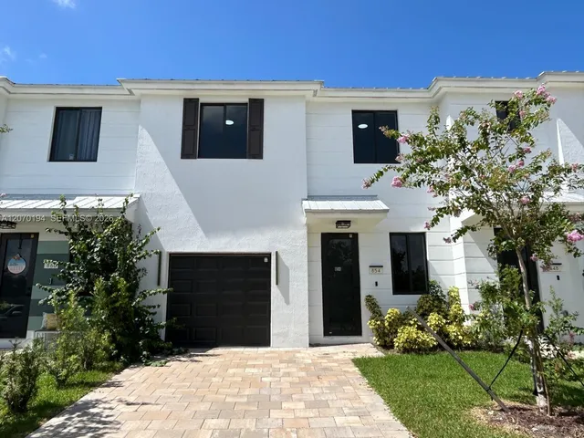 4-bedroom rental at 854 SW 1st Street #0, Florida City