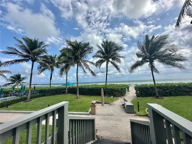 2-bedroom rental at 16425 E Collins Avenue #1215, Sunny Isles Beach