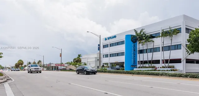 Commercial at 955 S Federal Highway, Fort Lauderdale