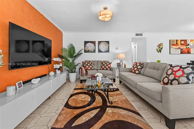2-bedroom home at 200 NE 12th Avenue #3A, Hallandale Beach