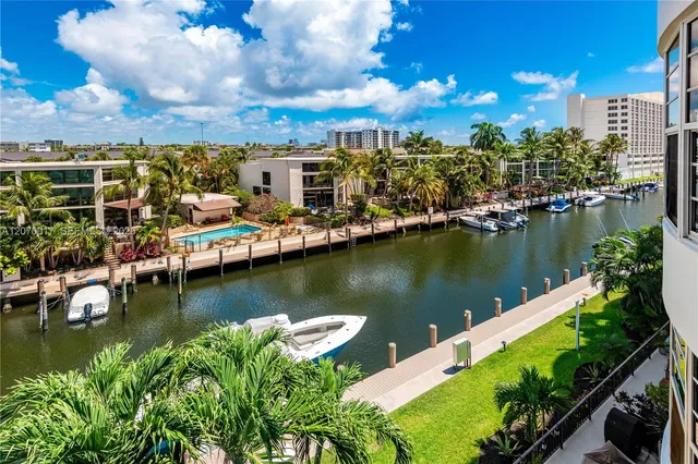 3-bedroom home at 3051 NE 48th Street #406, Fort Lauderdale