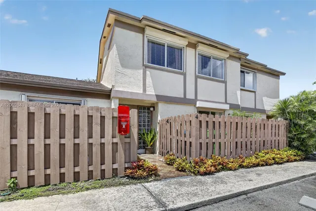 3-bedroom home at 10725 NW 30th Place #4, Sunrise