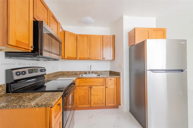 1-bedroom rental at 979 SW 10th Street #2, Miami