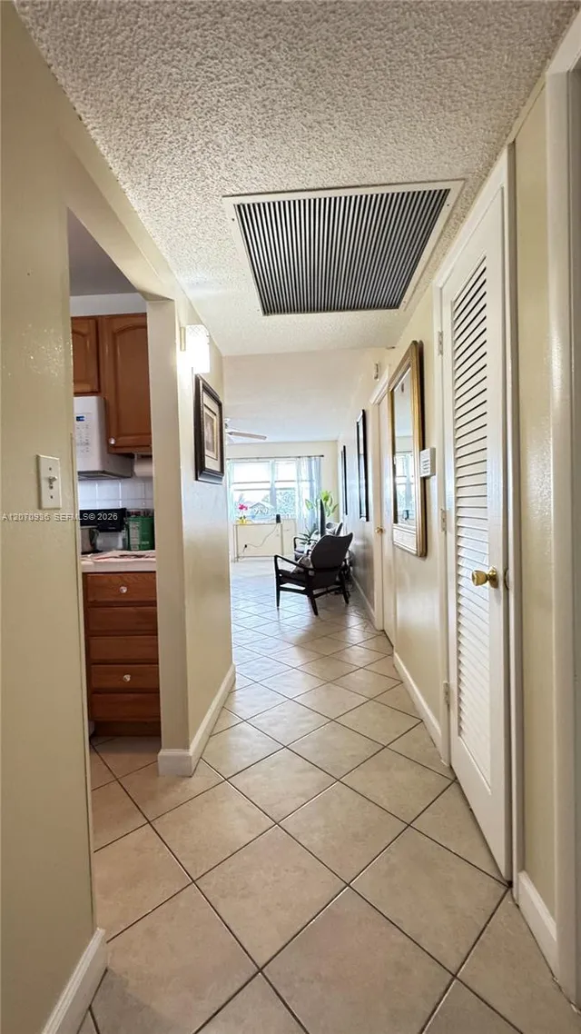 1-bedroom rental at 2200 Park Lane #311, Hollywood