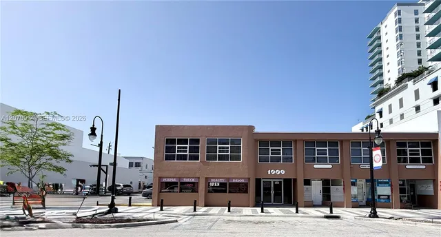 Commercial at 1905 1909 Harrison Street, Hollywood