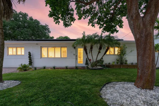 4-bedroom home at 874 NW 2ND Avenue, Boca Raton