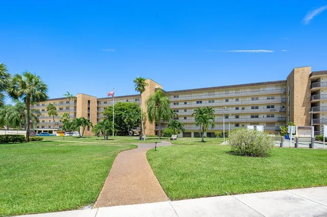 2-bedroom home at 555 NW 4TH Avenue #2150, Boca Raton