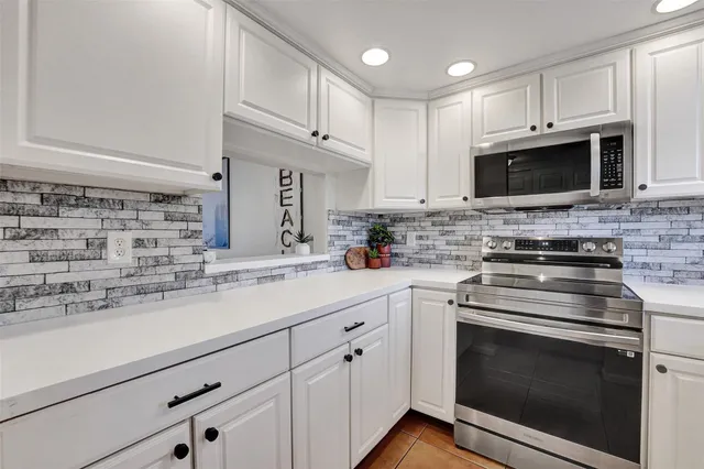 1-bedroom home at 6570 Royal Palm Boulevard #210j, Margate