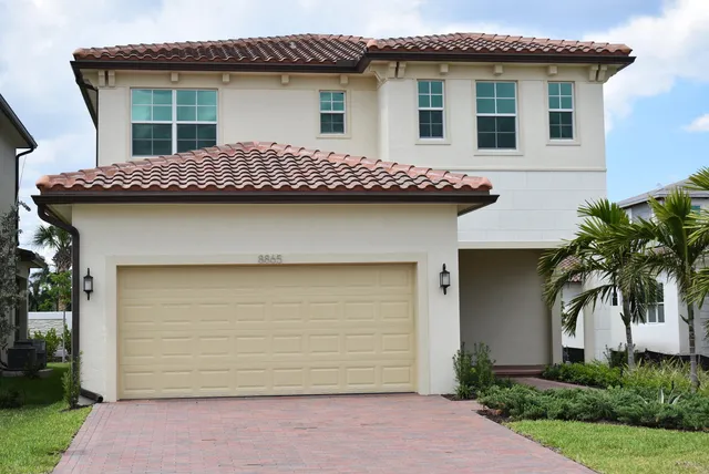 4-bedroom rental at 8865 Kingsmoor Way, Lake Worth