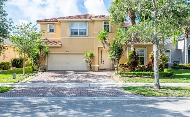 5-bedroom rental at 19364 S Whitewater Avenue, Weston