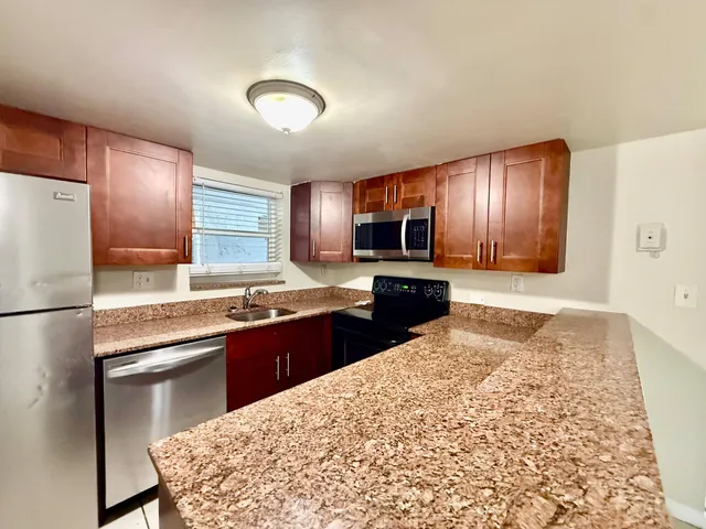 3-bedroom rental at 700 SW 81st Avenue #1A, North Lauderdale
