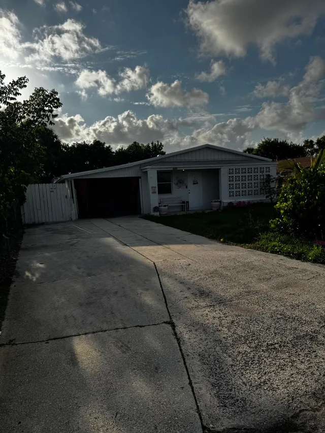 1-bedroom rental at 608 NE 2ND #2, Boynton Beach