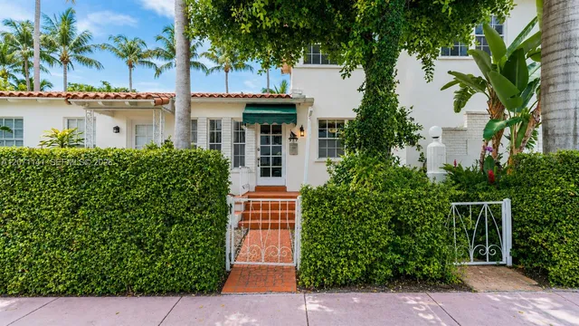 1-bedroom home at 1605 Michigan Avenue #929, Miami Beach