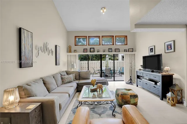 3-bedroom home at 1400 NW 9th Avenue #C-18, Boca Raton