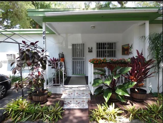 3-bedroom home at 661 NE 164th Terrace, Miami