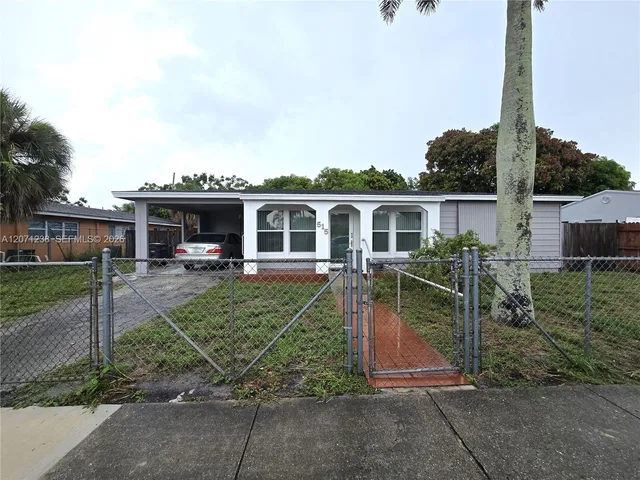 2-bedroom home at 515 Hunter Street, West Palm Beach