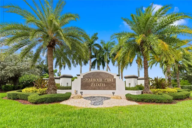 5-bedroom rental at 18794 SW 17th Court, Miramar