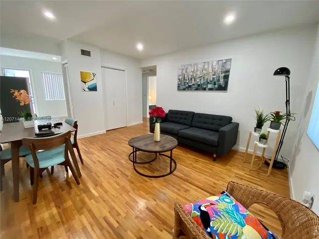 2-bedroom rental at 215 Antilla Avenue #1, Coral Gables