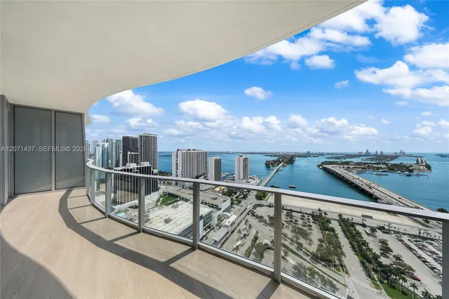 2-bedroom rental at 1400 Biscayne Boulevard #3405, Miami