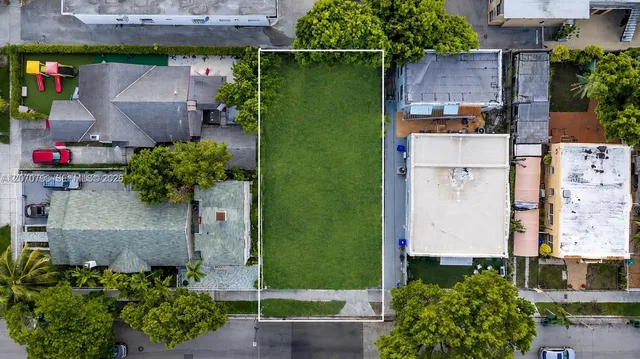 Land at 315 SW 14th Avenue, Miami