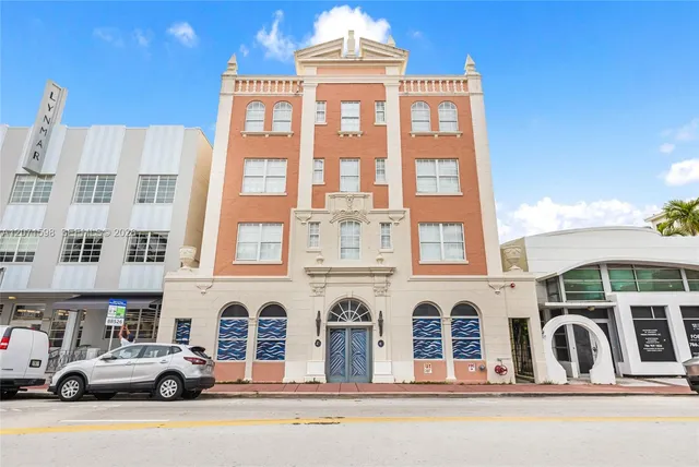 Commercial at 727 Collins Avenue, 