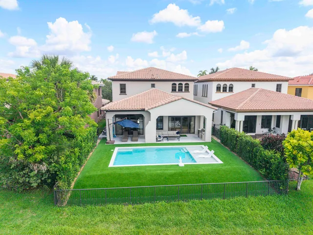 5-bedroom home at 9594 Ginger Court, Parkland