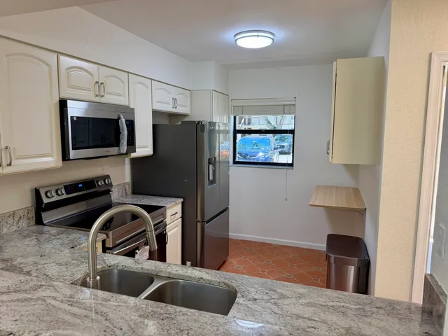 2-bedroom home at 3149 MILLWOOD Terrace #1210, Boca Raton