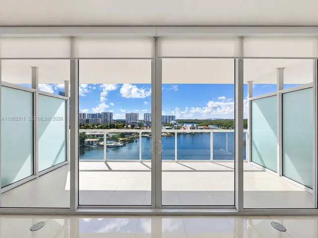 3-bedroom rental at 400 Sunny Isles Boulevard #819, Sunny Isles Beach