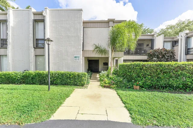 2-bedroom home at 6612 Burning Wood Drive #170, Boca Raton