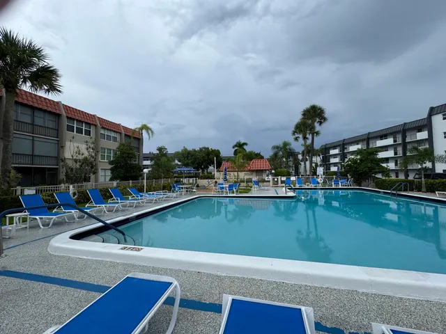 1-bedroom rental at 777 S FEDERAL Highway #RP605, Pompano Beach