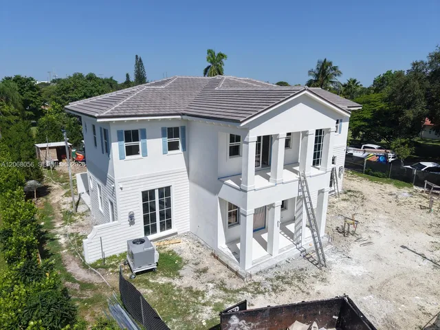 6-bedroom home at 8250 SW 130th Street, Pinecrest