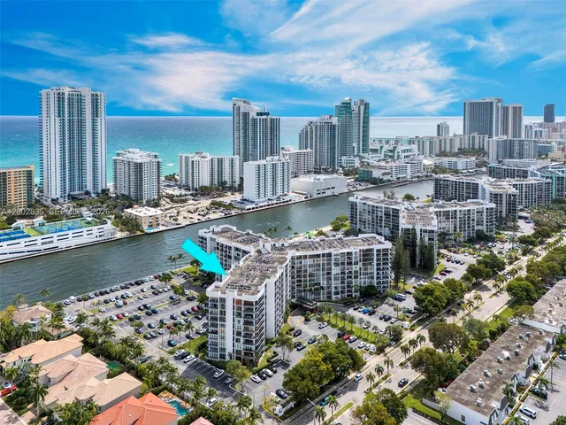 2-bedroom home at 1000 Parkview Drive #407, Hallandale Beach