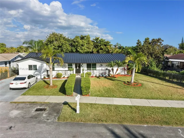 4-bedroom home at 16323 SW 103rd Place, Miami