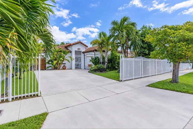 3-bedroom home at 25237 SW 133 Place, Homestead