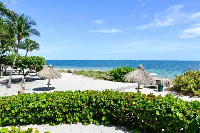 2-bedroom rental at 1121 Crandon Boulevard #D206, Key Biscayne