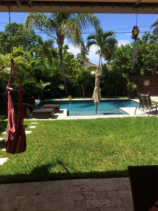 3-bedroom home at 1126 LINCOLN Street, Hollywood