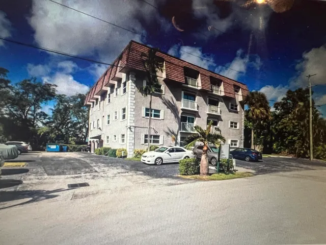 1-bedroom home at 5951 NE 14th Lane #204N, Fort Lauderdale