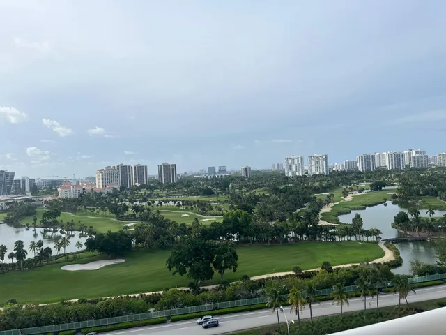 3-bedroom home at 3300 NE 192ND Street #1706, Aventura