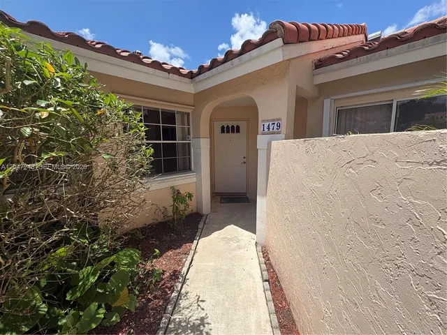 3-bedroom home at 1479 Springside Drive, Weston